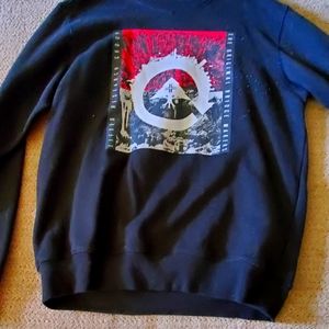 Lrg pullover sweater